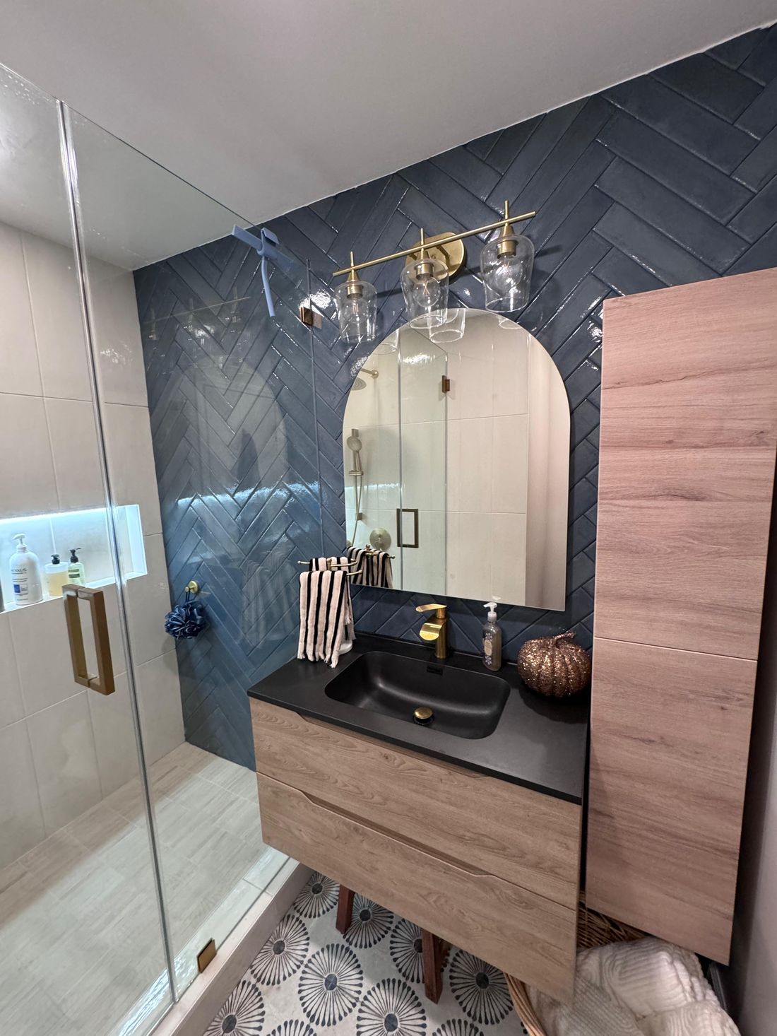 Walk-in shower installation Tigard OR