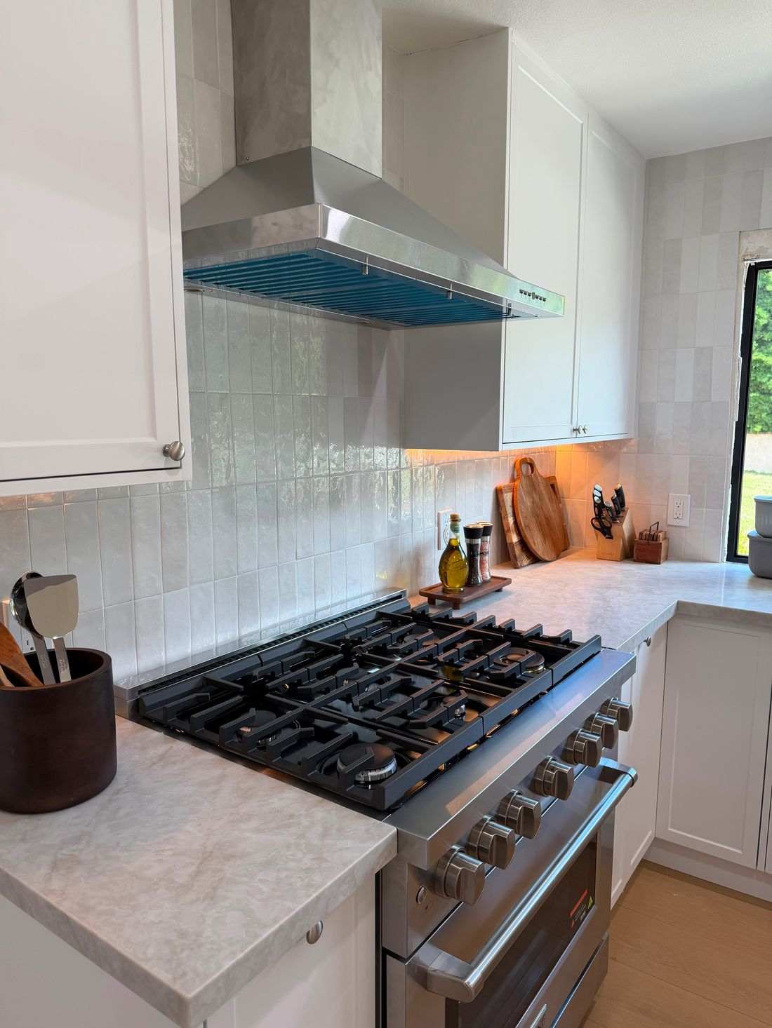 Kitchen countertop and backsplash installation Oregon